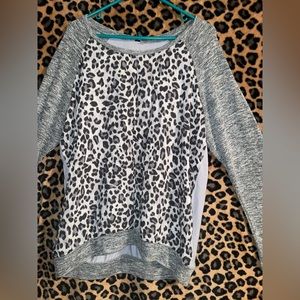 Kut from the kloth leopard print long sleeve shirt